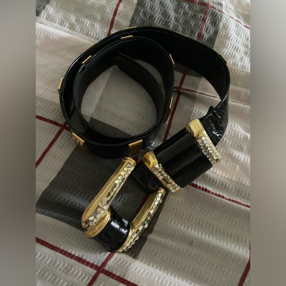 ST. MAARTEN DALLAS Patent Leather Rhinestone Embellished Belt